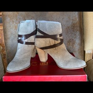 Carlos Santana Miles Suede Ankle Bootie Size 7.5